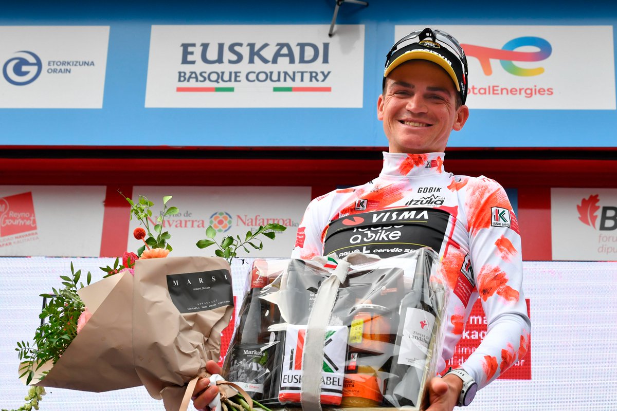 🇪🇸 #Itzulia2024 

Concluding Itzulia Basque Country with a 𝒔𝒎𝒊𝒍𝒆 and a 𝒋𝒆𝒓𝒔𝒆𝒚. Proud of you, Sepp! 👊

(or shall we say #PolkaKuss?) 😆