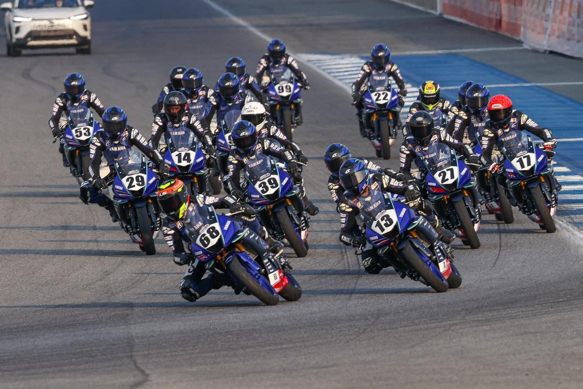 yamaha_race tweet picture