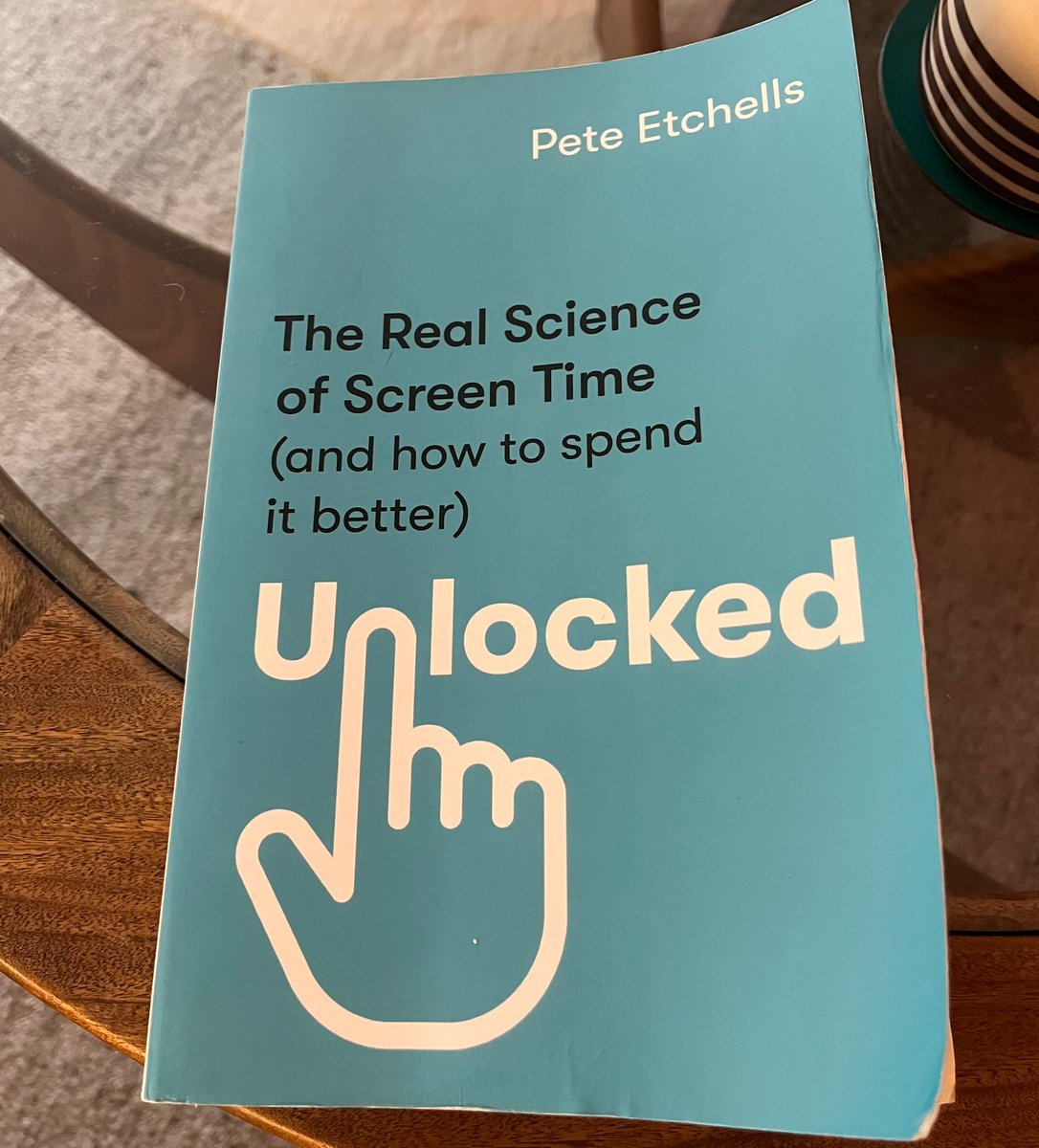 I’ve now finished this book by @PeteEtchells, and would really recommend it to anyone who wants to understand the latest psychological research into the effects of screens, smartphones and social media