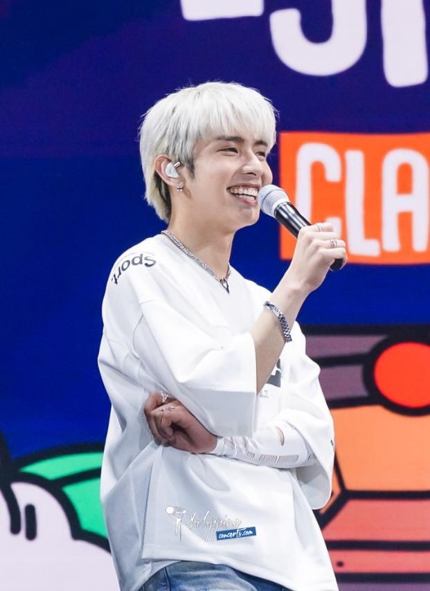 jaharchive's tweet photo. grabeee, pogi so much https://t.co/TKUTT33p7A