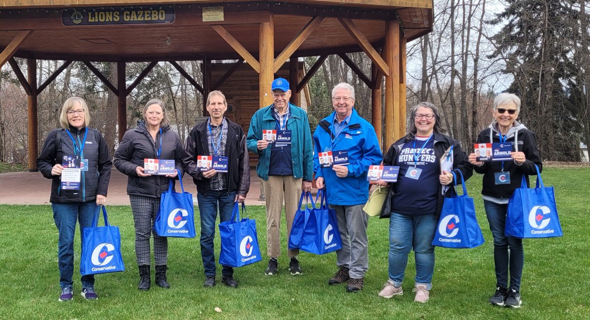 Heading out for our #CommonSensecanvass in @Armstrong BC with a team of#Commonsense Conservatives. #CPC_HQ