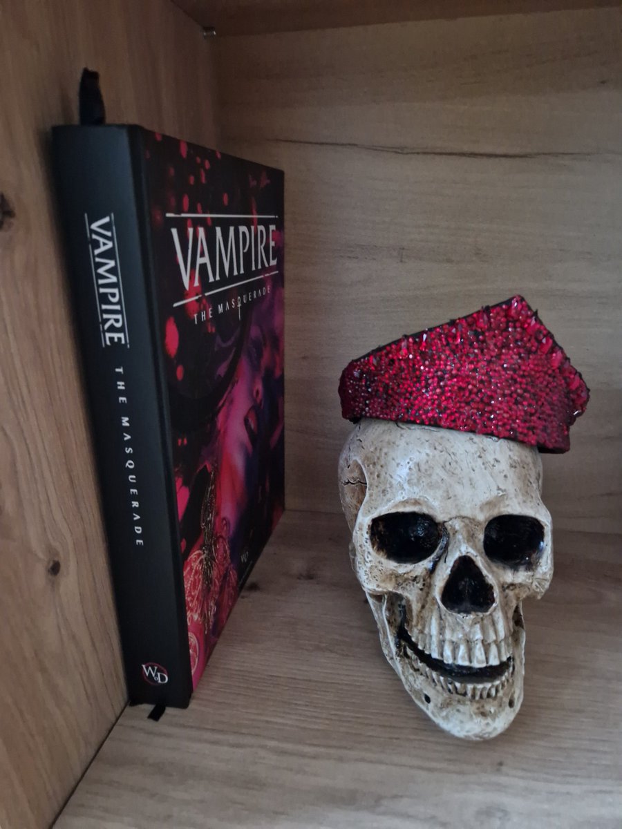 TheEastonAdam's tweet photo. So chapter 4 of the Budapest by Night chronicle ended 🦇

- the cotterie is after to find a missing person, which leads to a potential serial killer on loose
- and additional Heist quest unlocked 

#vtm #ttrpg https://t.co/XNMEGre2dZ