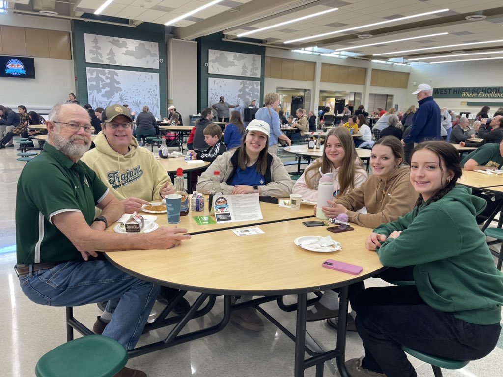 Club West tweet media