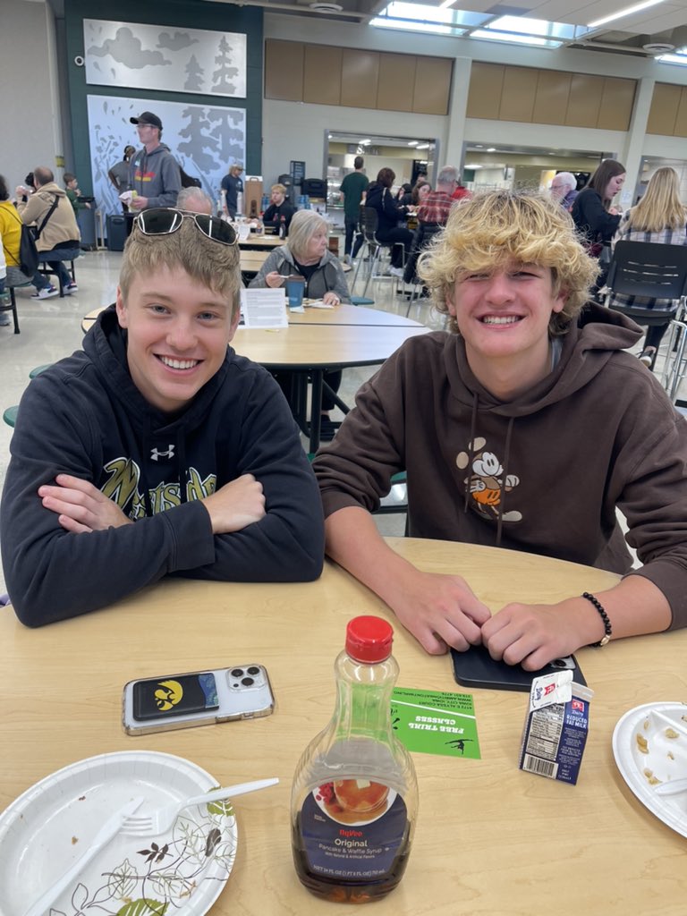 Club West tweet media