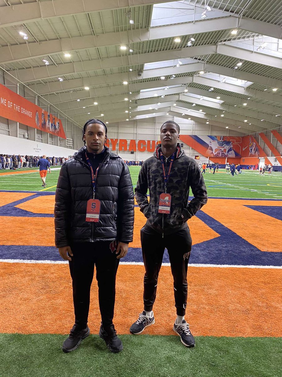 Thanks to <a href="/CuseFootball/">Syracuse Football</a> <a href="/allpraisesdue7/">Stack Williams</a> for having me was a pleasure meeting everyone❤️