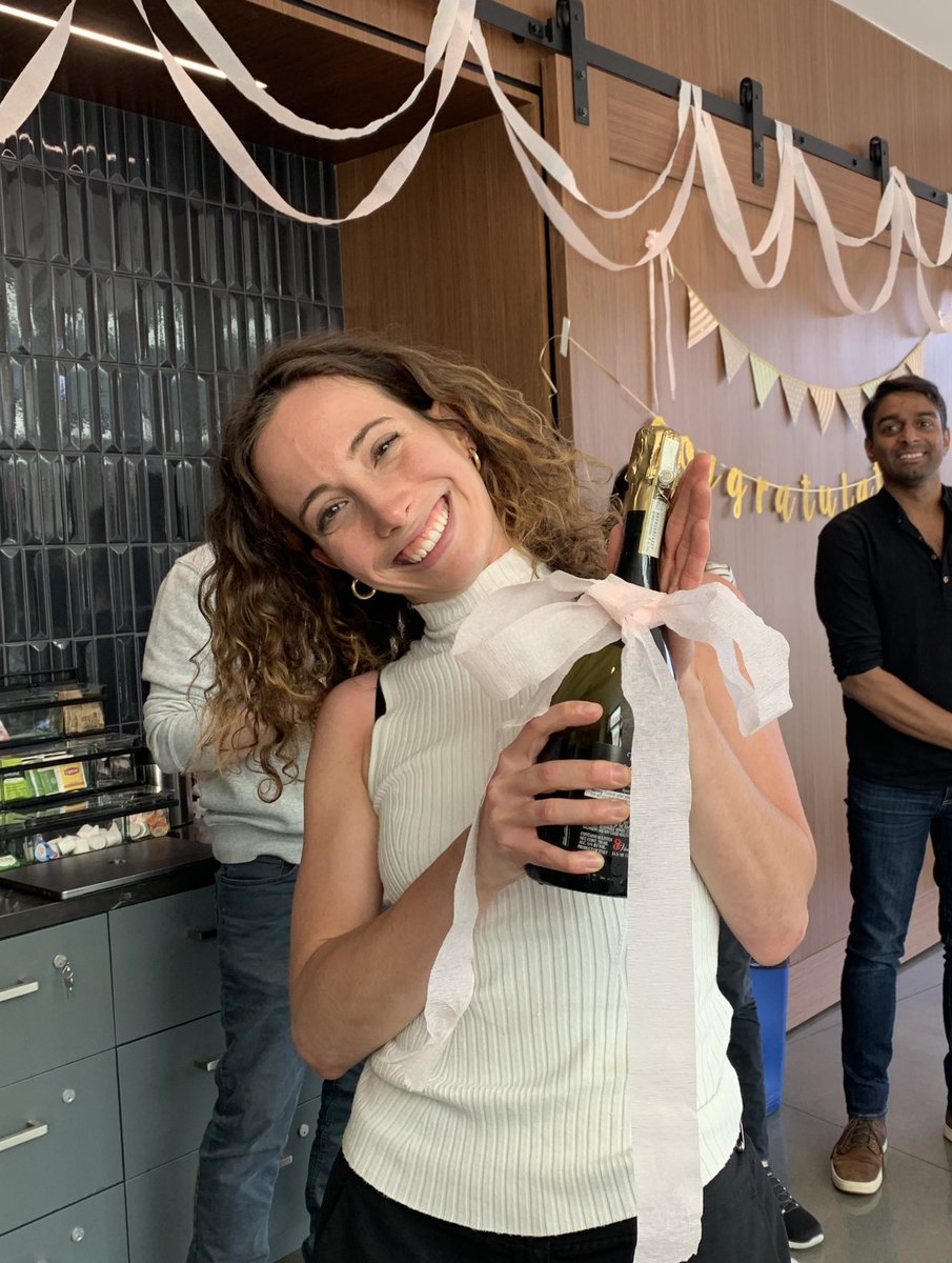 therubinlab's tweet photo. Huge congratulations to our fabulous graduate student (now PhD candidate) @swartz_sophi for absolutely crushing her qualifying exam!!! 🎉🎉 @bradyfcress @doudna_lab https://t.co/T0LUJhlUHr