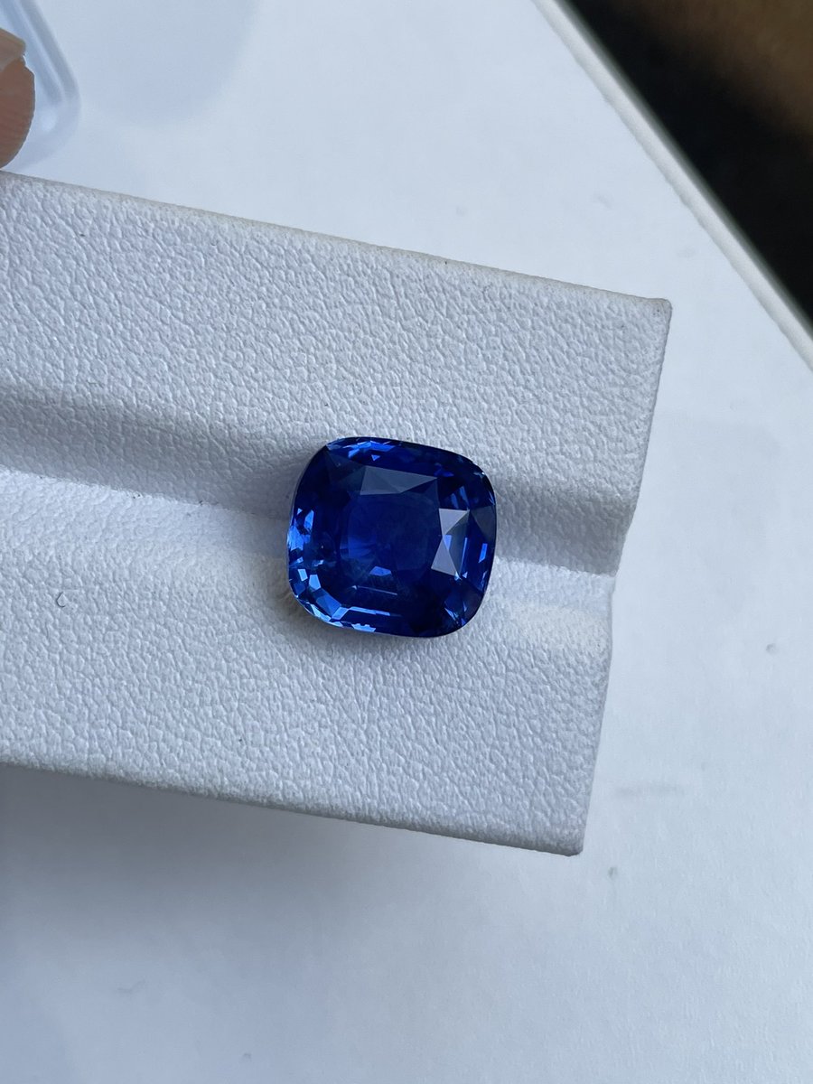 whaleber's tweet image. To my crypto gems . Don’t fade these rare collectibles 
-
@insiliconot @AviFelman 
#bluesapphire #naturalgems