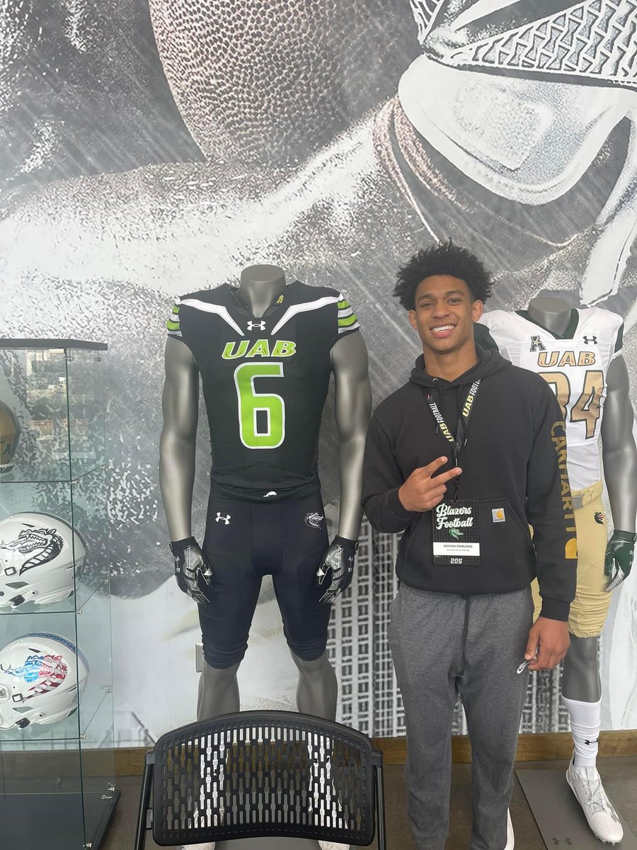 Daylon Edmunds (@daylon110) on Twitter photo Had a great time a UAB Today! Looking forward to coming back!!!! <a href="/UABRecruiting/">UAB FB Recruiting</a> <a href="/UAB_FB/">UAB Football</a> <a href="/CoachHenDo88/">Tristan Henderson</a> <a href="/johncduncan/">John Duncan</a> Had a great time a UAB Today! Looking forward to coming back!!!! <a href="/UABRecruiting/">UAB FB Recruiting</a> <a href="/UAB_FB/">UAB Football</a> <a href="/CoachHenDo88/">Tristan Henderson</a> <a href="/johncduncan/">John Duncan</a>