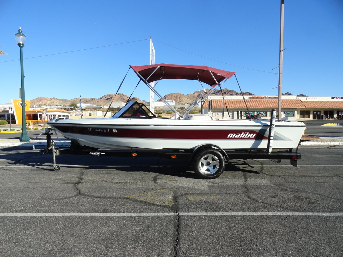 1987 Malibu Skier. Lake ready boat in excellent condition. For more info visit: BoulderCityRV.com #malibuboats #watersports #waterskiing #mercruiser #boats #boating #lakelife #fun