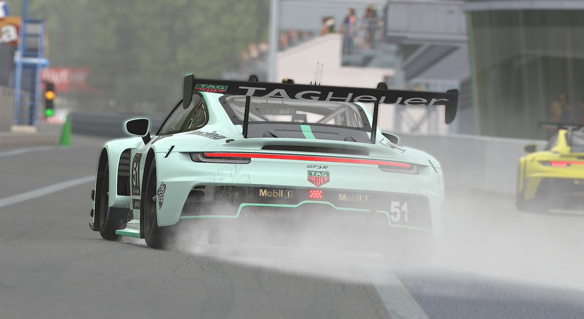 PESC finale from rainy Monza starting in 30 ☔️
twitch.tv/emree