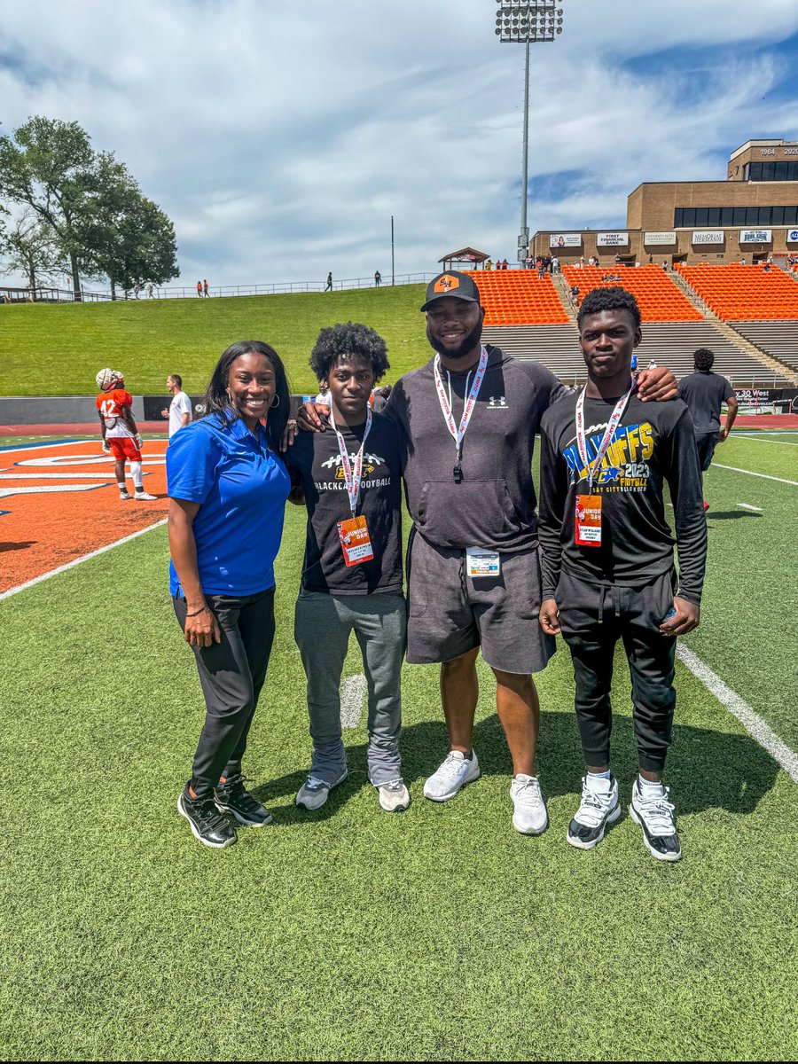 CoachCiB's tweet photo. Thanks for inviting my guys to Junior Day! Always good to catch up with y’all! @COACHJJ_SHSU @CoachKCKeeler @BearkatsFB @KatFBRecruiting @CoachRJones_ #RecruitTheBay https://t.co/bOz17qSopM