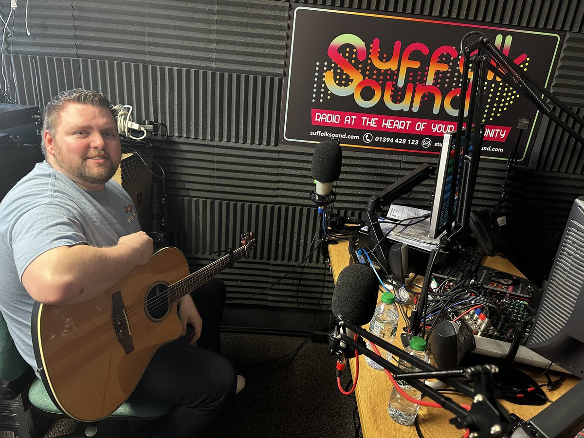 Live now on @Suffolk_Sound with my special guest @Brownomusic also music from @dazshields @TouchOfBlue93 sessions from the sea music from @GraceCalver_ as well as a track from my album of the month from @amelia_coburn #unsigned #suffolk #newmusic