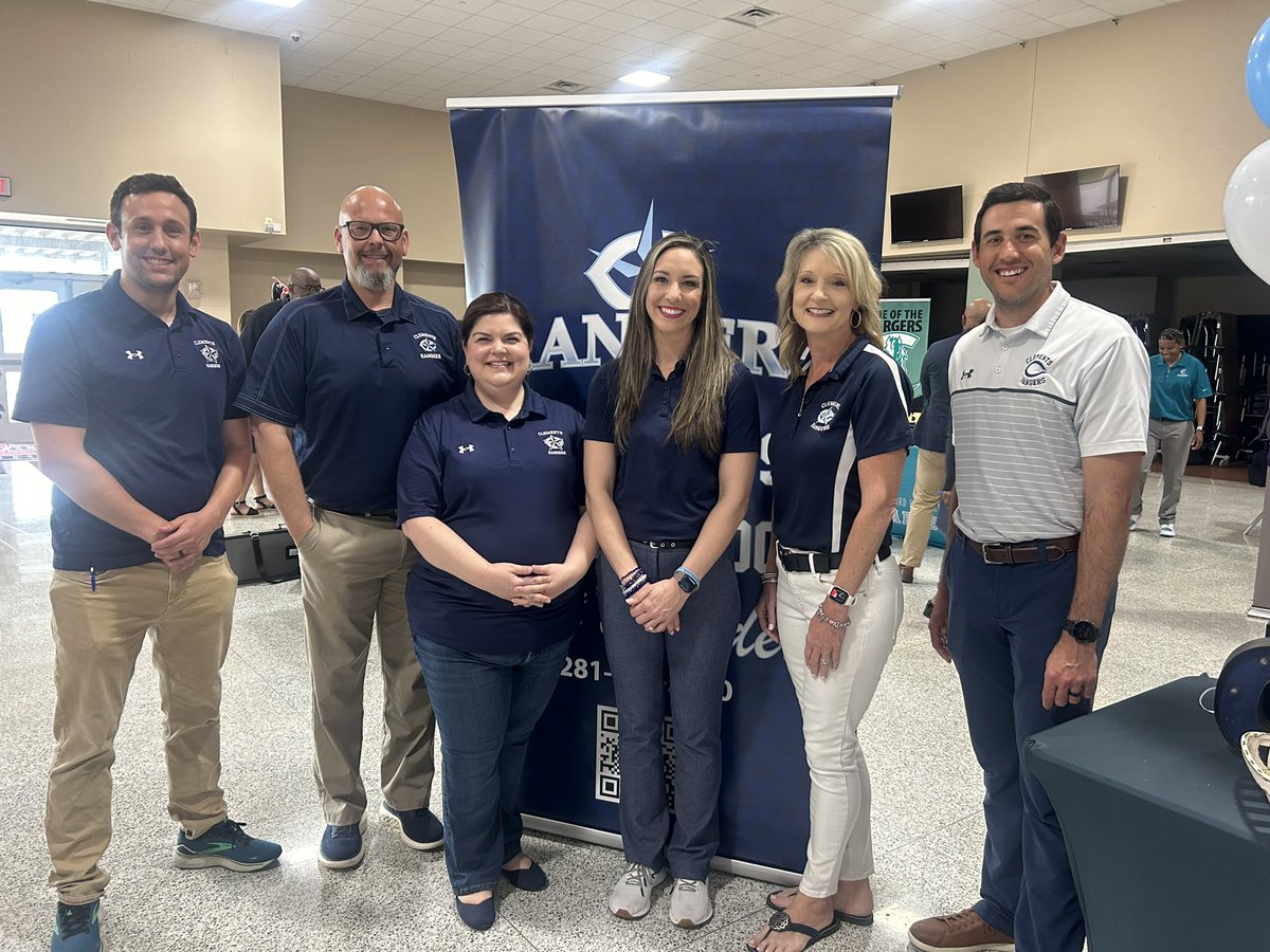 💙🤍@FortBendISD Talent Search was a success! I'm so blessed to work with such an amazing group of administrators 💙🤍 Current openings at @CHS_Rangers for 2024-25 school year: SPED SCIENCE SCIENCE/COACH (2) Asst football/Asst basketball/Asst baseball. Tara.baker@fortbendisd.com