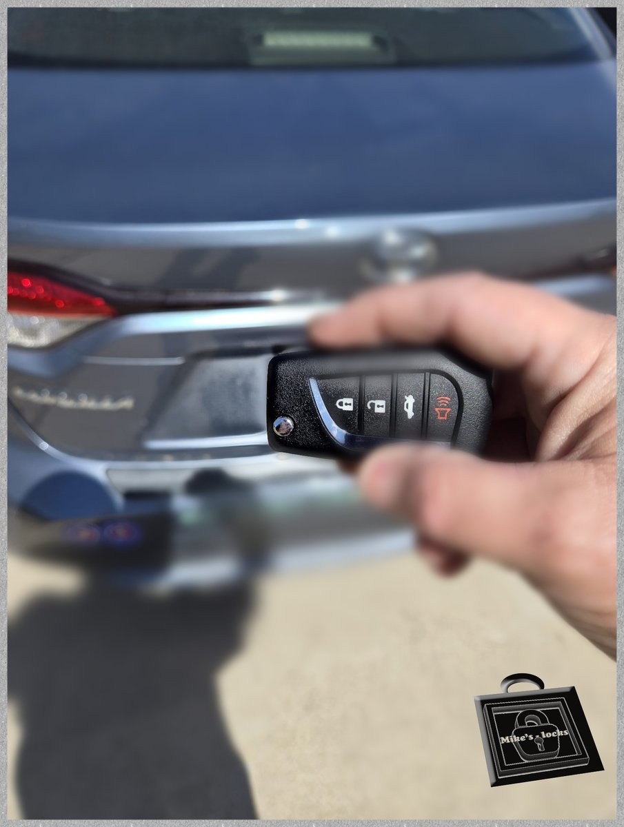 LocksMikes's tweet image. Unlock convenience with Mike's Locks Solutions! 🔑  push-to-start remote for a Toyota, ensuring seamless entry and security.  Contact us today at 760-766-0117! #MikeLocksSolutions #KeyCraftsmanship  #ToyotaKey #PushToStartRemote #HighDesertLocksmit