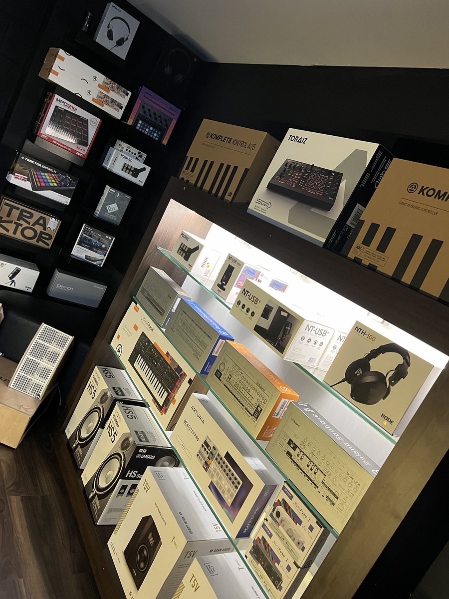 DJ - Sound/PA - lighting - production // Djbox always open 7 days a week in store in Tallaght for all your equipment essentials!

🅿️ FREE parking right outside 
🚊 Luas minutes walk 
🚌 Bus stops locally 
🚗 Minutes from M50 and Newlands Cross

Call in and checkout our shop!