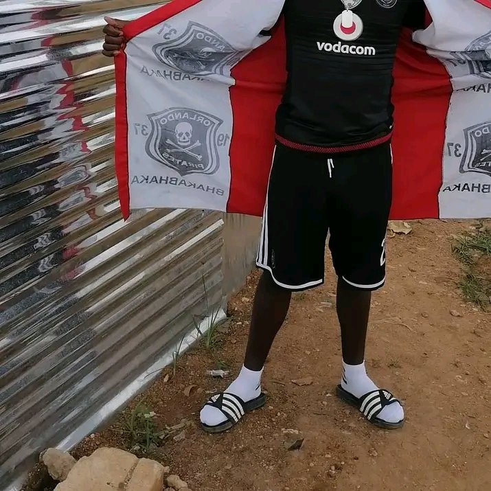 I love orlando pirates 😘😘😘😘😘😘💐❤️❤️❤️❤️❤️