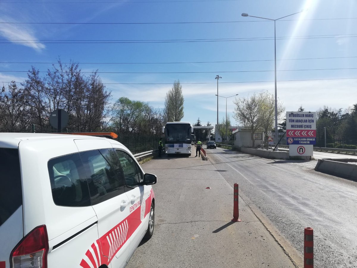 Ramazan Bayramı öncesi denetim ekiplerimiz terminal içinde ve çıkışında denetimlerini sıklaştırmıştır. Fahiş fiyat başta olmak üzere yolcu taşımacılığına yönelik denetimlerimiz bayram boyunca devam edecektir.