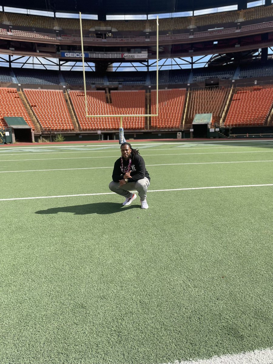 University of Hawaii Single Game Record Holder (327yrds) #AlohaStadium #Hawaii #RecordHolder