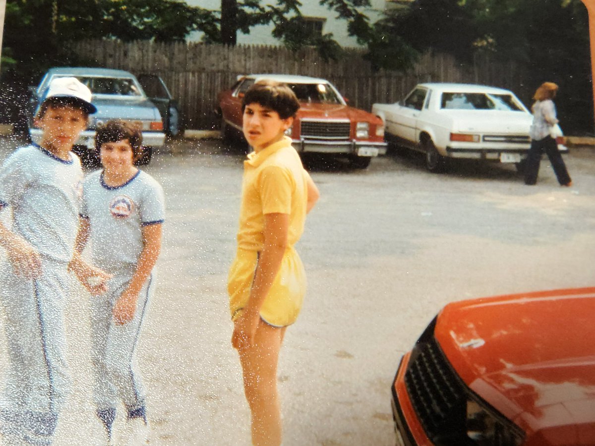 just2muchfunfun's tweet photo. @MarkWJZ @masnsports @wjz @WJZ13sports Years ago, in Liberty Road little league. We couldn't wear team colors. So we had off colors and no logos. I was so mad then went to Pikesville LL BB and was Mets there were no orioles cause everyone wanted to be one. BTW me in middle and Eddie Matz from ESPN was on left https://t.co/A3kniFyHN6