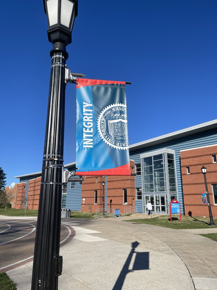 The last of the Mohegans! #PROUDMama!
#GoHornets!