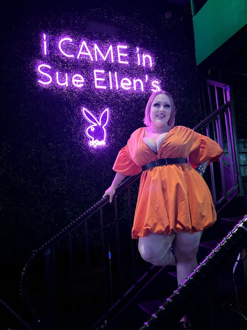 Dallas girl bar fun🤩                              #plusfashion #style #beauty #honormycurves #plussizemodels<a href="/tag/beautiful"class="tags"><span>#beautiful</span></a><a href="/tag/beauty"class="tags"><span>#beauty</span></a><a href="/tag/style"class="tags"><span>#style</span></a><a href="/tag/plussizemodels"class="tags"><span>#plussizemodels</span></a><a href="/tag/chubby"class="tags"><span>#chubby</span></a>