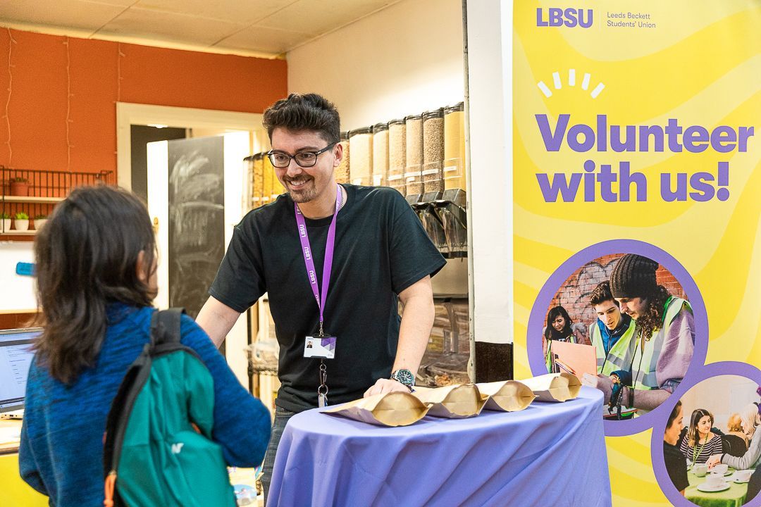 Spring is here and it's the perfect time to shake up your routine! LBSU has loads of opportunities for you to get involved with volunteering, whether you're looking for a one-off or a regular opportunity 🙌 Find out more 👉 bit.ly/3LJwTQa