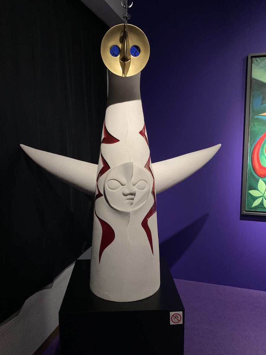 通りすがりで、ひとりで岡本太郎記念館へ