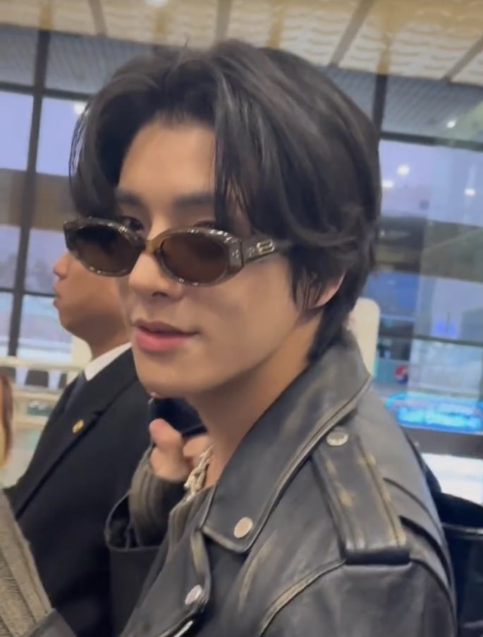 sjydaiIy's tweet photo. superstar ✩ #enhypen_jake https://t.co/X9ESVapKX5