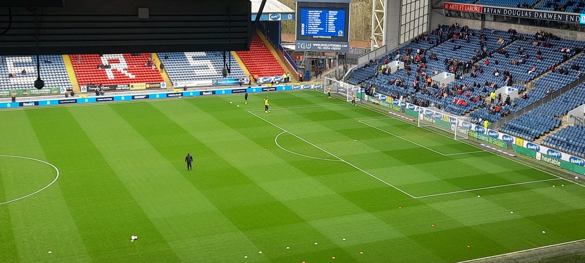 RHB Sport today live from Ewood Park at 2-30pm with <a href="/StuartWearden/">Stuart Wearden</a>🎙, commentary on Blackburn Rovers V Southampton in the Championship. The first meeting since 2005. Rovers are looking for back to back wins since Nov 23. ⚽️⚽️📻