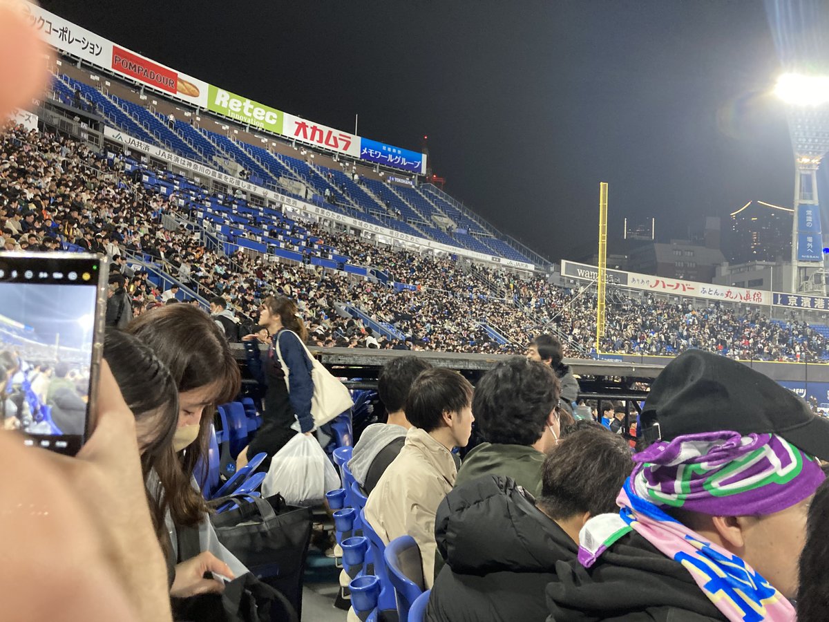 Pelslca's tweet photo. 日向坂のオタクはおじさん多いって言われてて泣いた😢

推しは来なかったけど、とんでもない神席でおじ感動‼️

#五回目のひな誕祭 https://t.co/WDCgBhDR9s