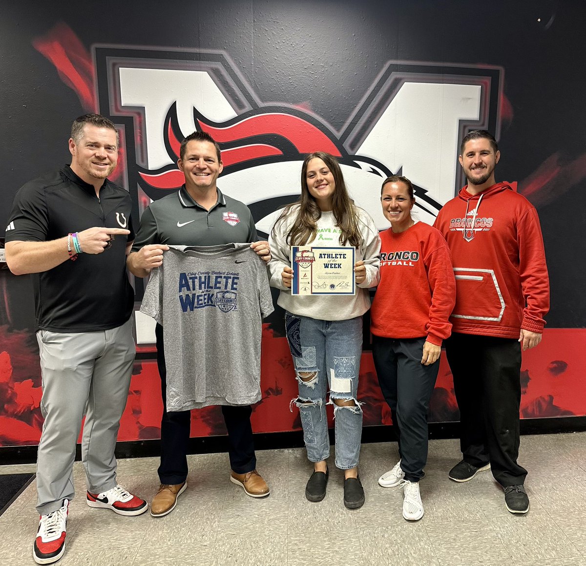 🚨ATHLETE OF THE WEEK🚨 Congrats to Alyssa Prather from @MiddleburgSB for being selected as our @Preferred_PT / @SoutheastOrthos Clay County Athlete of The Week‼️ 🔵 Sport: 🥎 🔵 575 bat avg 🔵 23 hits 🔵 19 RBI 🔵 6 DBL 🔵 4 HR 🔵 13-1 record Apparel Sponsor: @BSNSPORTS_NoFL