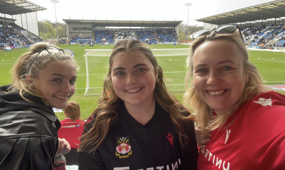 VCWoodfine's tweet photo. Come on @Wrexham_AFC important match to win #WrexhamAFC #upthetown https://t.co/FBMD6MkhVy