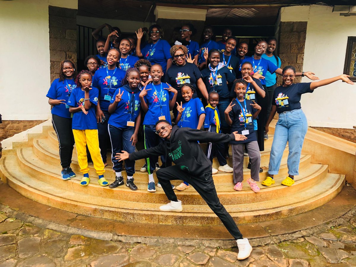 yessgirlskenya's tweet image. Being graced by the presence of the KGGA Programs and Training Manager, Madam Joyce Kariuki at the STEM Boot Camp, sharing her knowledge and experience with the girls🤩
#stemprojects #stemadvocacy
@wagggsworld @YessMovement @Norecno @WAGGGSAsiaPac @africa_region @KenyaGirlGuides