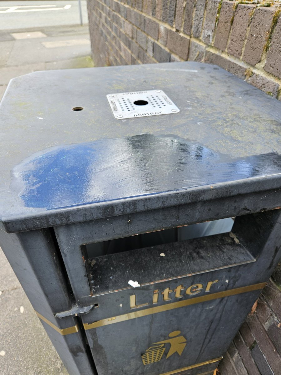 Bit of before and after tidying up before <a href="/Marathon_Mcr/">Manchester Marathon</a> #Altrincham  next week