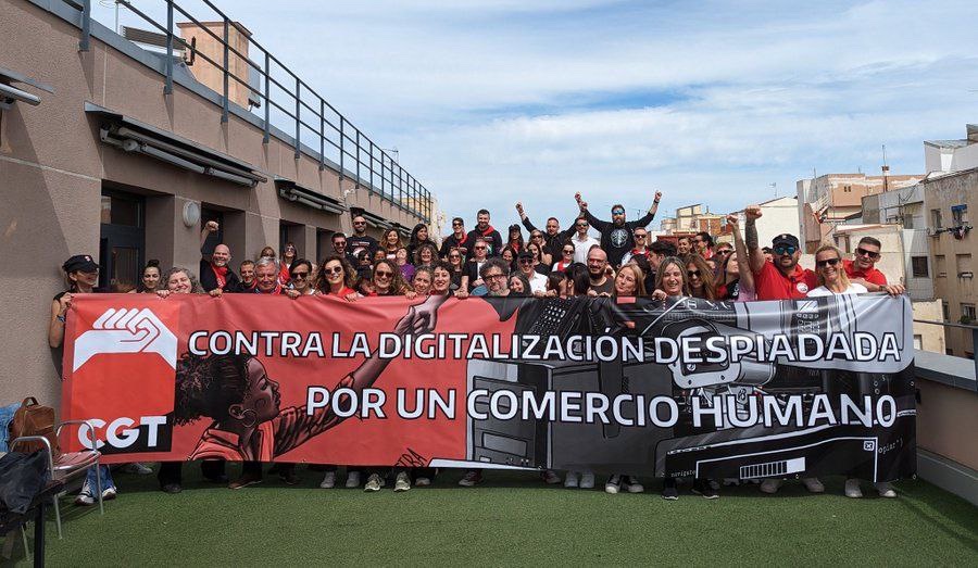 sunako_go's tweet photo. La mayoría de sindicatos de @cgtbarcelona sale con sus reivindicaciones continuamente a la calle. Anarkosindicalistas de acción directa, que no se limitan a las redes, a dar clases magistrales y hablar en mítines. Me callo, para que a la CGT nos oigan bien alto y claro. https://t.co/gCJVJ6OWsb