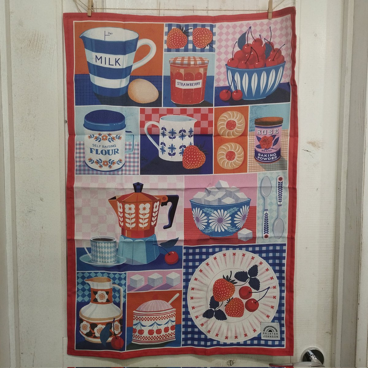 cots_kichijoji's tweet photo. \新商品、本日入荷です/
英国Printer Jonsonキッチン柄のティータオル
#printerjohnson
#キッチン #ティータオル #イギリス雑貨 #コッツウォルズ #吉祥寺 #中道通り https://t.co/YBAZHEKrPS