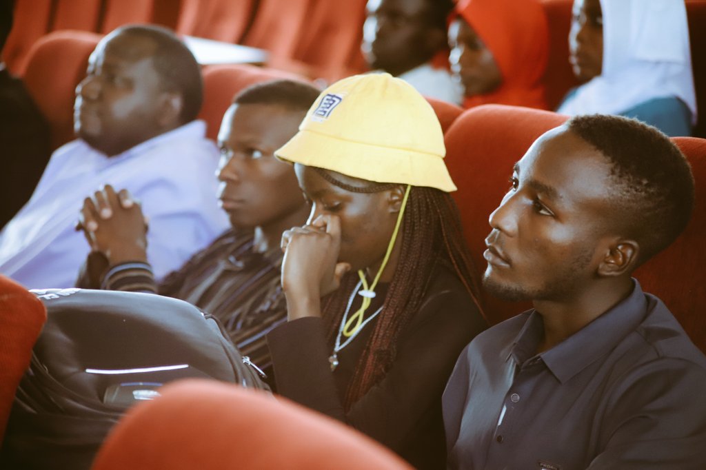 During the #AgriTechHackathon2024 orientation session, @StartHubAfrica shares the Hackathon Ethos & Journey, remember: every idea has the potential to blossom into a game-changer stressing the importance of interdisciplinary cooperation! #UICTUpdates @MoICT_Ug @PrincipalUICT