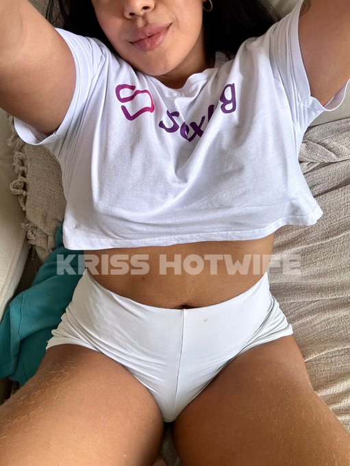 Quem sabe o que significa a logo que est&aacute; na minha camisa? Deixa a&iacute; nos coment&aacute;rios https://t.co/DlU