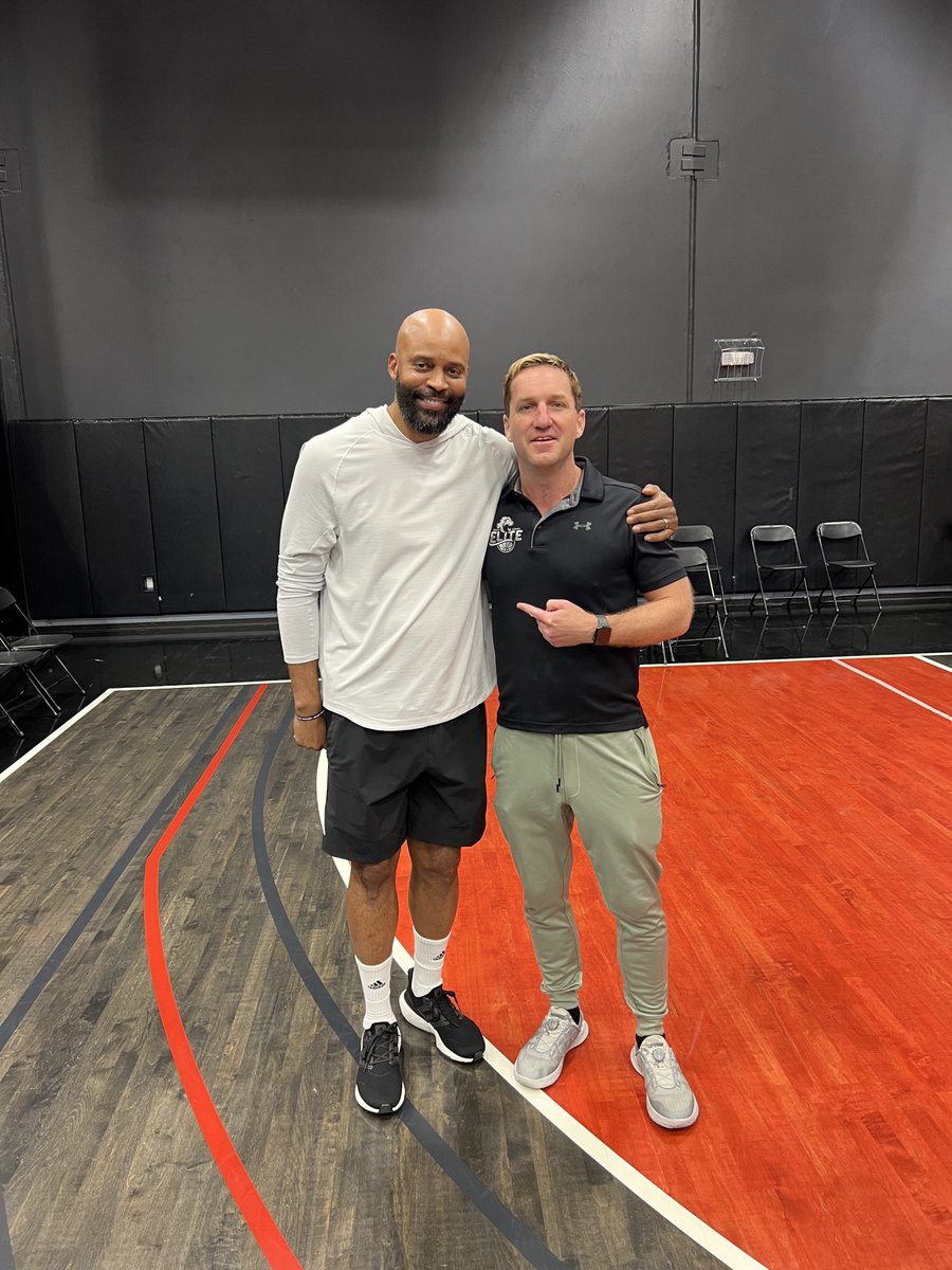 So much love and respect for basketball titan and one of my mentors in life new Missouri State Head Coach. Cuonzo Martin ⁦@CuonzoMartin⁩ . Authentic, smart, very knowledgeable and strategic. Incredible leader,,, Do what you say and say what you mean…