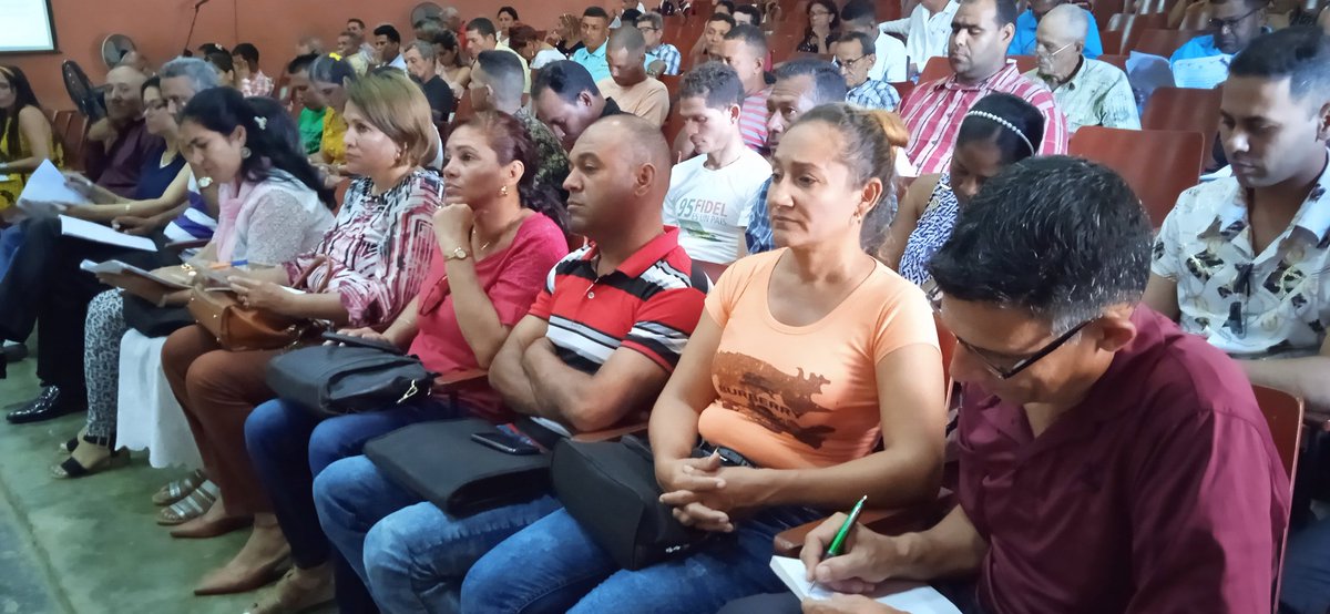 En desarrollo Sesión XIII de la Asamblea Municipal en #Niquero #ProvinciaGranma con la presencia del Departamento Independiente Provincial y las máximas autoridades del municipio. #SomosAsamblea #PorCubaLoMejor