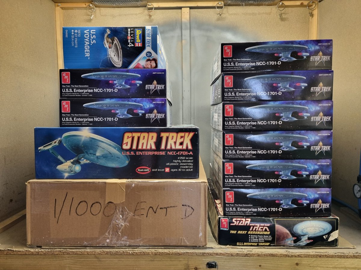 Time to start planning the current commission workload. This doesn't include another Revell Voyager and 1/350 Enterprise Refit, the kits for which are being supplied by the clients, and a few other projects which haven't been secured with deposits yet...