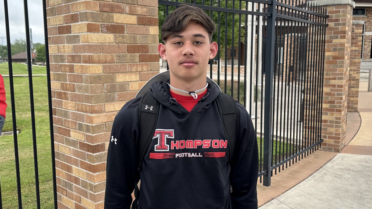 2027 QB Trent Seaborn here at #Texas 247sports.com/college/texas/…