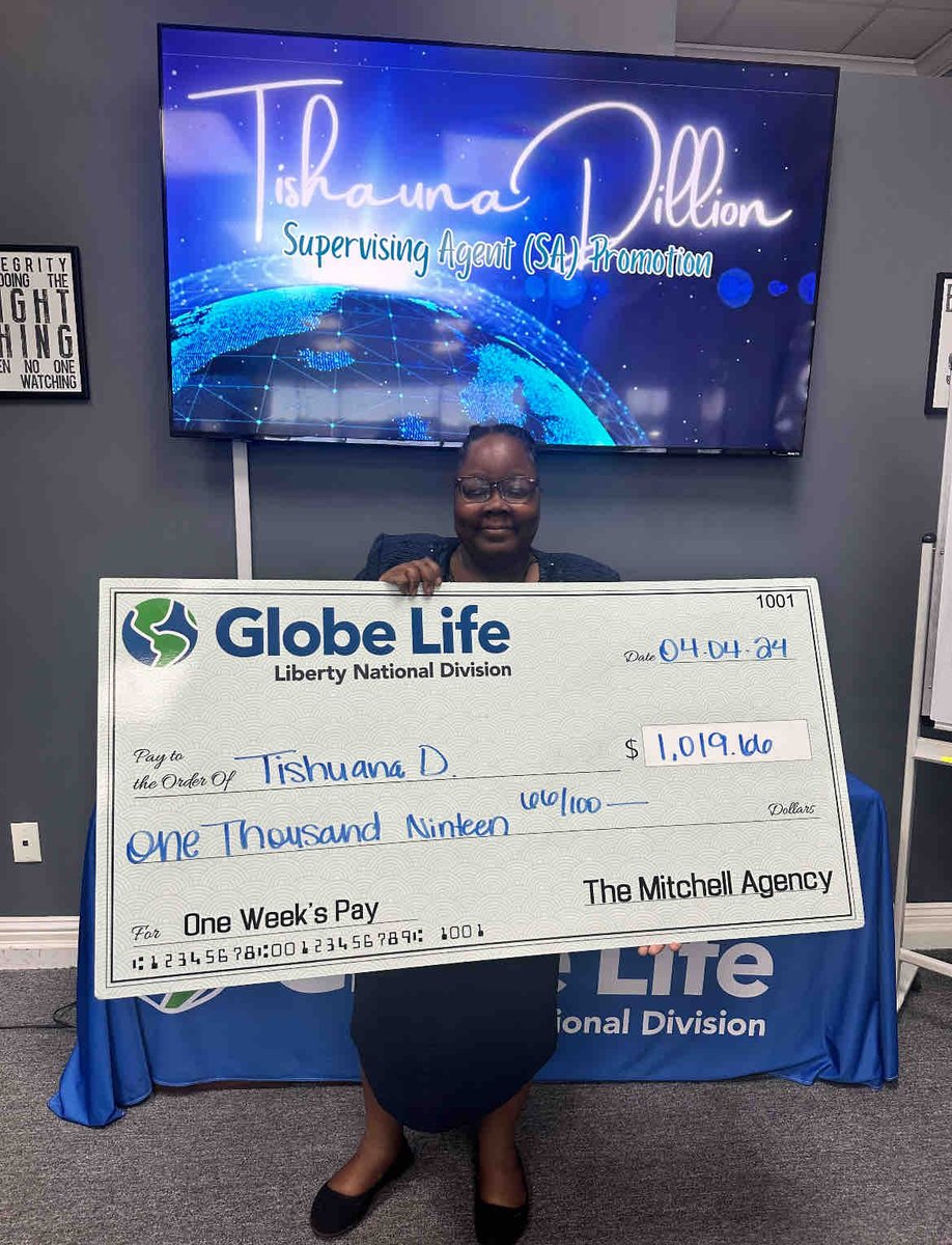 LNLMitchell's tweet photo. 💵🤑 COMMA CLUB for our Petal, MS office!!!
#GlobeLifeLifeStyle #OneWeeksPay #HardWorkPaysOff https://t.co/Luj0CphLjg