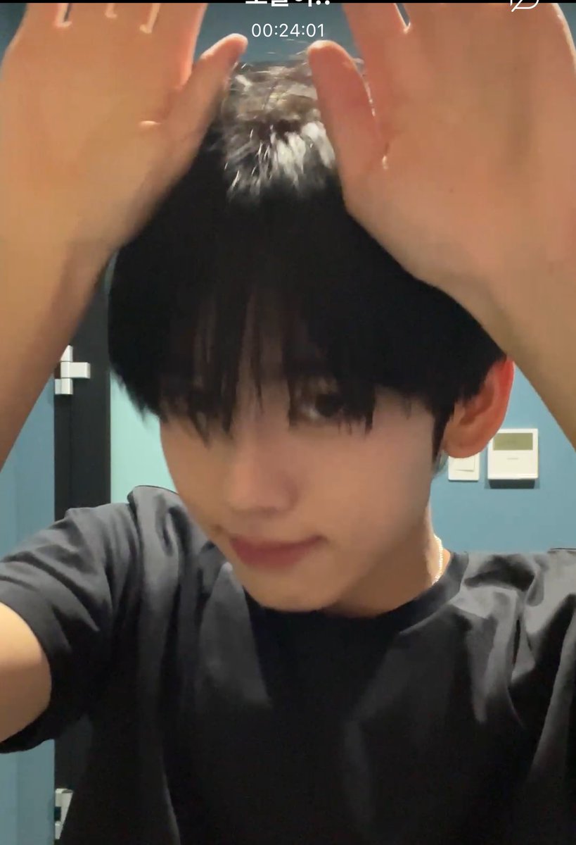 Youjini__0's tweet photo. 토끼력개껴미친 https://t.co/IsbwKfKzs0