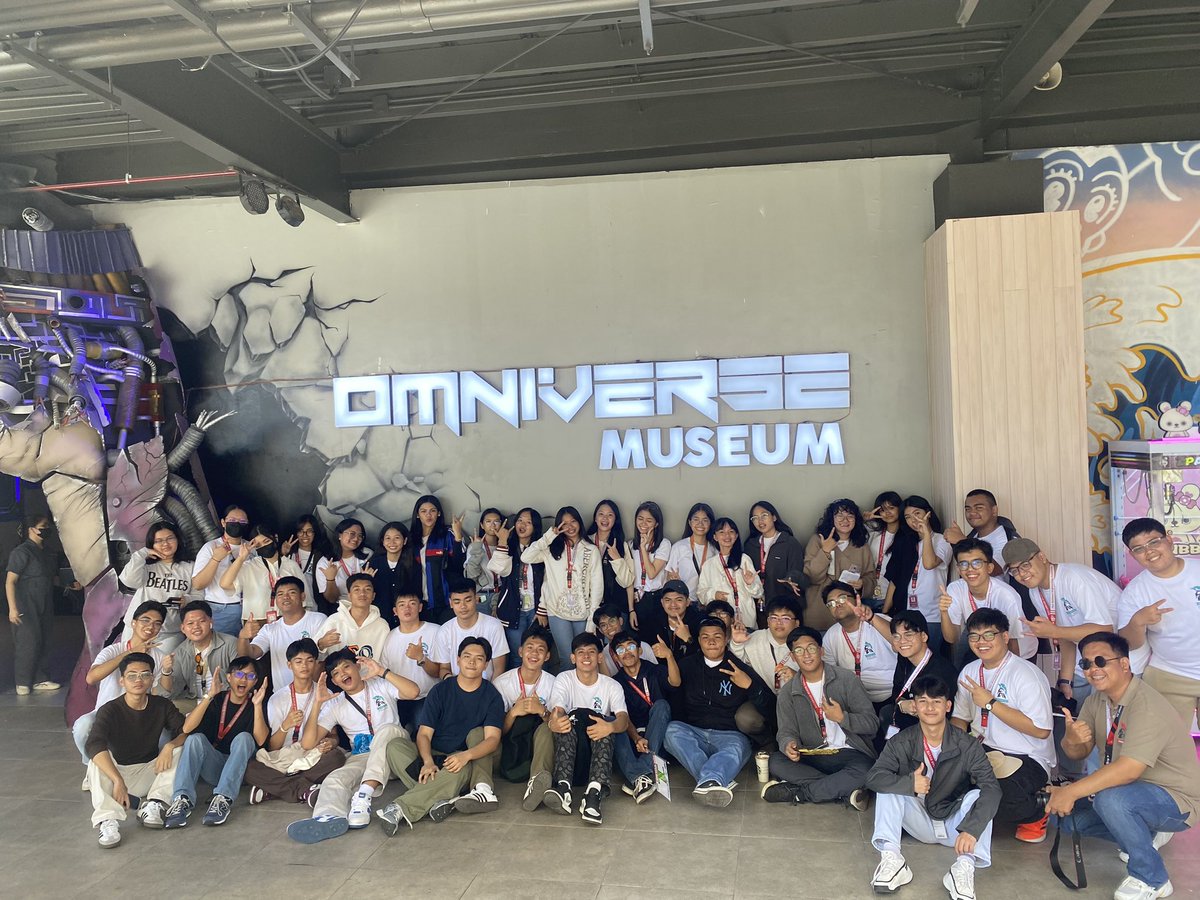 itsjohncaloy's tweet photo. museum date with maliligaligs https://t.co/EjasS0nI6y