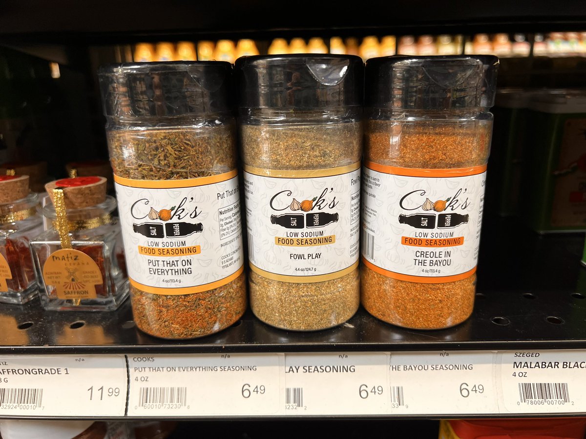 Cooks_Spices's tweet photo. 🛑 what you’re doing and come out and see our own Chef Rayna today for another sampling demo!!!

You can sample CooK’s seasonings today at Holiday Market Canton from 12pm-3pm. Holiday Market is located at 520 S. Lilley Rd Canton, MI. 48188 https://t.co/CmZsoUMWQc