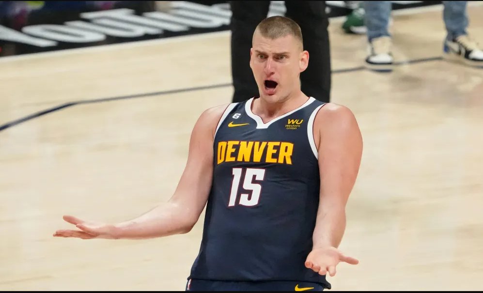 Nuggets_Brasil's tweet photo. 💸OLHA O BOLÃO!!!💸

Valendo um PIX DE R$150 🔥

Quantos PTS/REB/AST Nikola Jokic fará contra o Hawks hoje?

Regras:

1⃣ Seguir @Nuggets_Brasil e @comunuggets 
2⃣ Like e RT NESSE Tweet
3⃣ Palpites até 21h59 https://t.co/srTnY3UpLq