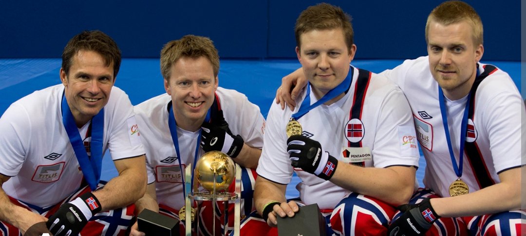 10 years ago today this happened🤩
Would've lovede to celebrate with our skipper today, but we are very happy he has been inducted into <a href="/worldcurling/">World Curling</a> Hall of Fame🥇