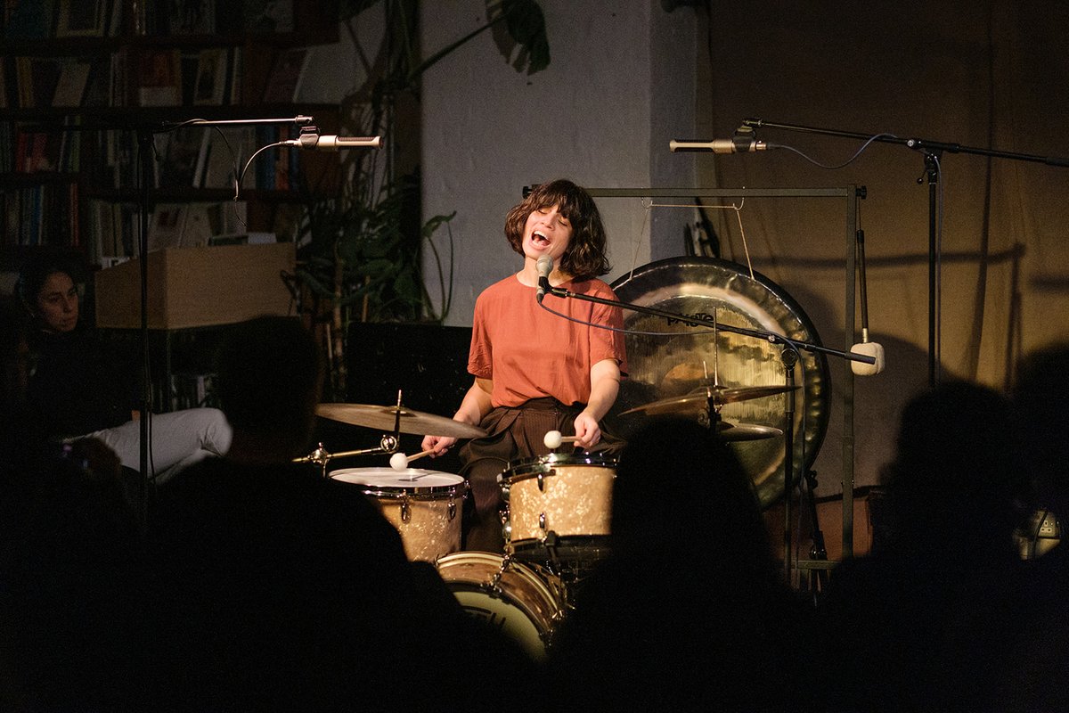 eavesdroppingLN's tweet image. Day 1. ©Dimitri Djuric