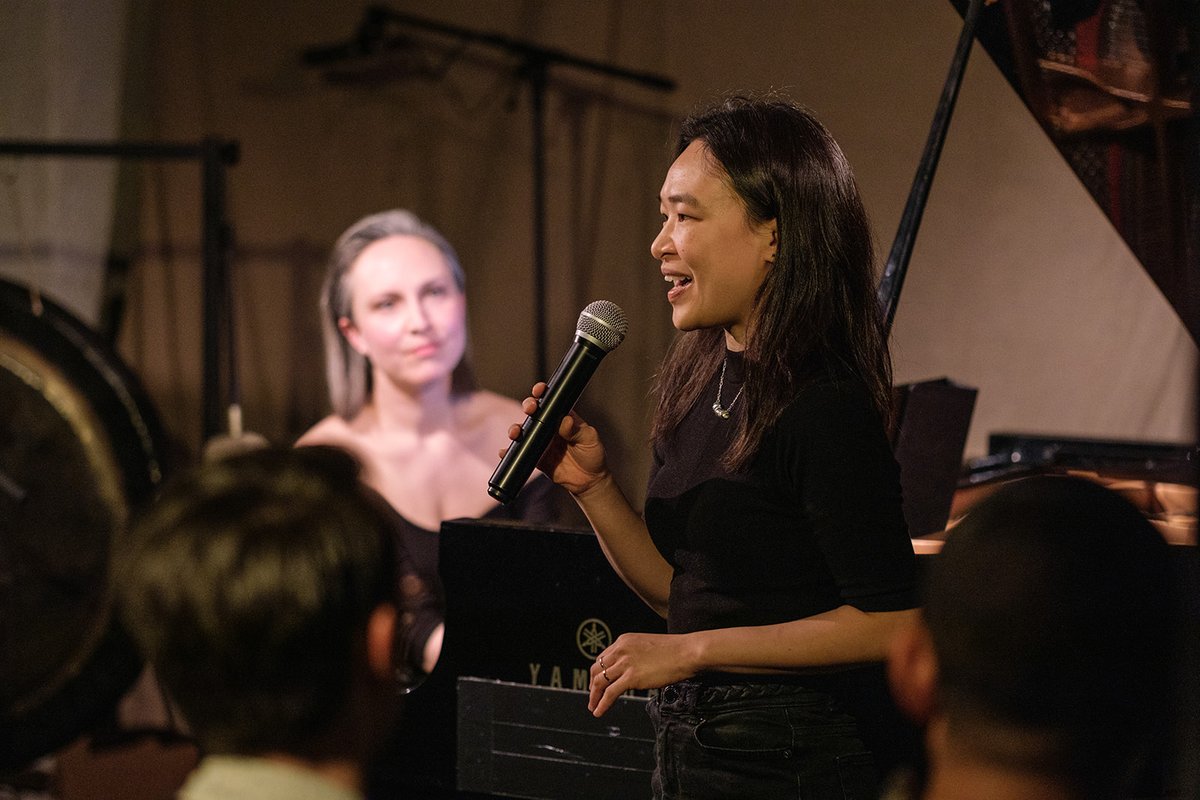 eavesdroppingLN's tweet image. Day 1. ©Dimitri Djuric